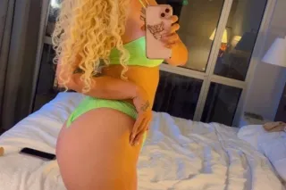 ONLY IN TOWN COUPLE DAYS💔📲 CALL OR TEXT NOW ONLY IN TOWN FOR A COUPLE OF DAYS! 💔📲 CALL OR TEXT ME NOW. GREEK HHR SPECIAL ASK BOUT IT😏🤩😇 - Image 3