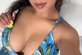 Sweet 🍭Petite Treat🍭 Your new escap 💋 - Image 3