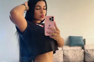 Young, Sexy and Beautiful Girl and with a desire to please my Boy - Image 4