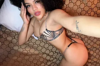 💋 Latina Nueva En el rea Dispo... - Image 3