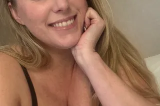 ✨💕Come Vibe With This Blonde B... - Image 2