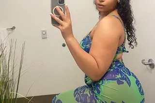 Your Favorite Distraction 💋✨ - Image 2