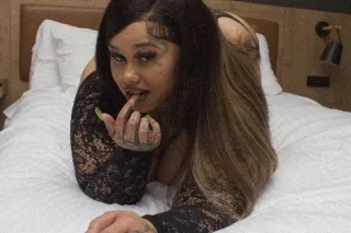 2 Girls Available 😍💞 - 25 - Image 2