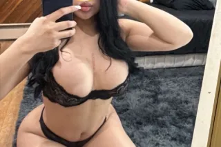 🤤Girls willing to fulfill your... - Image 3
