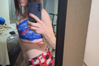 True intentions wanna have fun with a sexy red head message me serious inquires only - Image 8