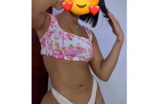 una rica muequita bien linda y caliente me encanta el sexo gran culo 24/7 grandes tetas - Image 1