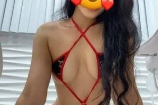 Big Ass 🍑 Big Tits 🍎 in Andove... - Image 1
