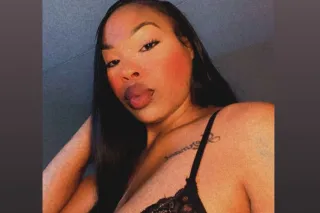 CATCH ME WHILE IM HERE 😏🧞♀🥂💋 - Image 2