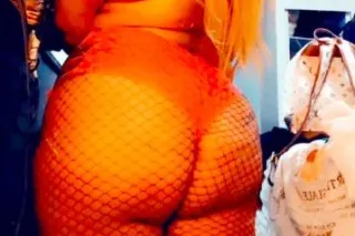 THICK , CURVY WiT AMAZING SUCKING SKILLS! - Image 1