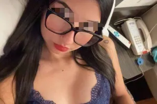 Latina Recin llegada papi y co... - Image 1