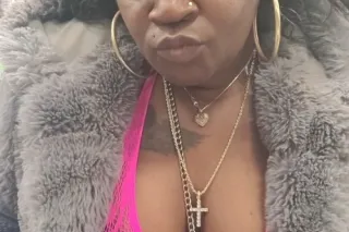 😙 BIG BOOTY JUICY 🍑🧃💦 EBONY GO... - Image 4