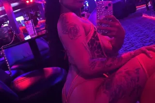 Sexy Carmen - Image 2