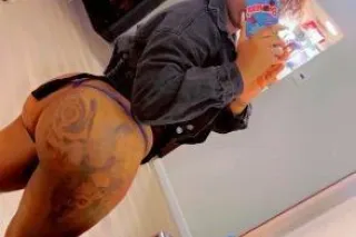 REAL & Legit Ebony big booty g... - Image 2
