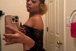 $$pecial$ available now💋 let m... - Image 3