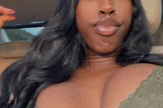 Almond delight Skye 👅💦 - Image 2