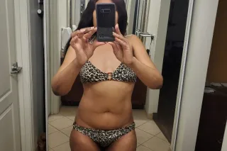 L O V E L Y __ H A N D S **NEW NEW PICS + SPECIALS** - Image 1
