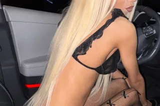SEXY FUN TIME WITH PRETTY PETITE 😍🥰🥰 - Image 8