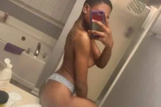 ✈✈SEXY EBONY FREAK😅 WET & READ... - Image 2