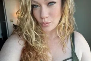SEXY RED HEADED MILF TOP 7% ONLYFANS MODEL 💋 - Image 6
