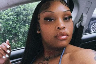 JUICY THICK BIG BOOTY 😋😋💦🍑 - Image 10