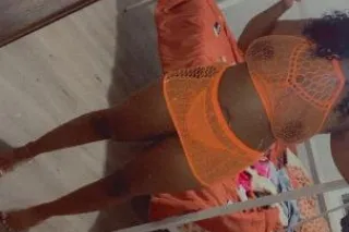 THICK 🍑 Wet 💦 Juicy 🐱 Caramel ... - Image 3