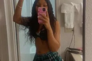 Beat my doonies 💋👅 Yes im trans 😝 - Image 8