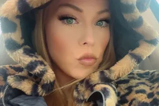 📢💦🫦 Wanna Come Make Me Wetter Than it is Outside❔☔💧 Tori Dawn💋 - Image 2