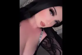 💋BIG TITTY FREAK AVAILABLE FOR... - Image 3