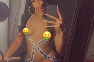 OUTCALL ONLY 🍭Cum Play With A Petite Caribbean Goddess💦🤩 Incall & OutCall Available - Image 4
