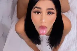 Hola amor soy una chica indepe... - Image 1