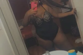 ✨THICK 🍑 EXOTIC 🤩HOMEGROWN TEXAN BBW‼💕🥵🍫 ⚠QUEEN OF BACKSHOTS ⚠😛💦 CUM GET A TASTE 🥰💕 - Image 3