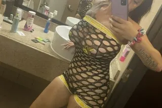 Saturday Specials 💋✨☀ᴘʀᴇᴛᴛʏ ғᴀ... - Image 1