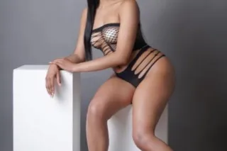 VIP PRINCESS (TRANS WOMAN) ❄ - Image 1