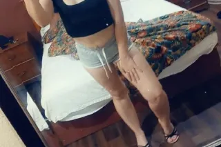 the one your looking for 😘💦 - Image 1