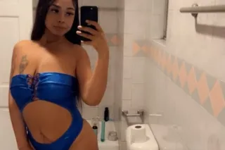 im back and horny put it in my mouth baby - Image 2