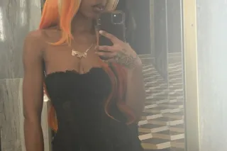 YOUR FAVORITE FUN SIZED HOTTIE🔥😏🥰 one hit nd your sure to be hooked! 😉 - Image 5
