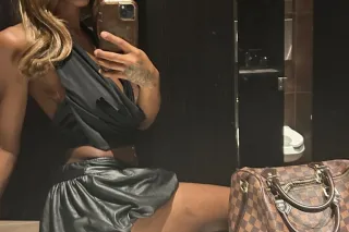 YOUR FAVORITE FUN SIZED HOTTIE🔥😏🥰 one hit nd your sure to be hooked! 😉 - Image 6