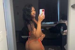 😏🥰🪬 SLIM WITH ASS😌 (OUTCALL) -... - Image 1
