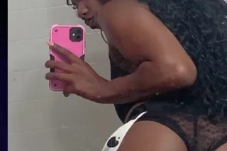 MY THROAT GRIPS 😩 😩💦|BJ ONLY )LET ME SHOW OFF MY SKILLS| - Image 2