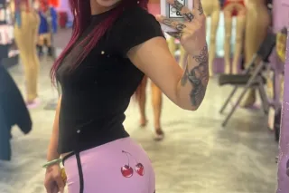 THICK LITTLE BOOTY LATINA - 22 - Image 4