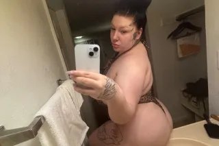 100 qv tatted thick and pretty back in your city 💋 - Image 1