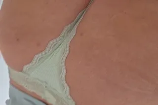 Curvy MILF for outcall only - Image 7