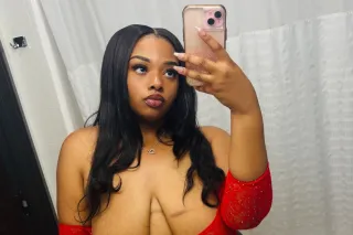 Thick Pretty Girl🍑 Ready to Pl... - Image 2