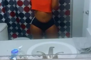 HOT 🥵 NEW GIRL IN TOWN AVAILAB... - Image 3