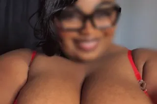 QV / HHR SPECIALS 💕 SEXY 5’8 CHOCOLATE AMAZON WITH BOOTY GALORE 🖤 𝑅𝐸𝐴𝐷𝒴 2 𝒫𝐿𝐸𝐴𝒮𝐸 YOU 💦 - Image 6