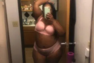 Sexy Ebony phat pussy Wet and ... - Image 2