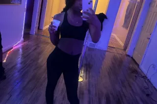pretty with a tight pussy🙃fair... - Image 1