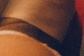 Natural Beauty 😍🍯 - Image 1