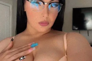 ✨NEW IN TOWN✨ 🍭A VERY SWEET EX... - Image 2