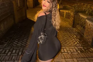 thick , wet & curvy babe ready to give you the time of your life 💦😉👄 - Image 1